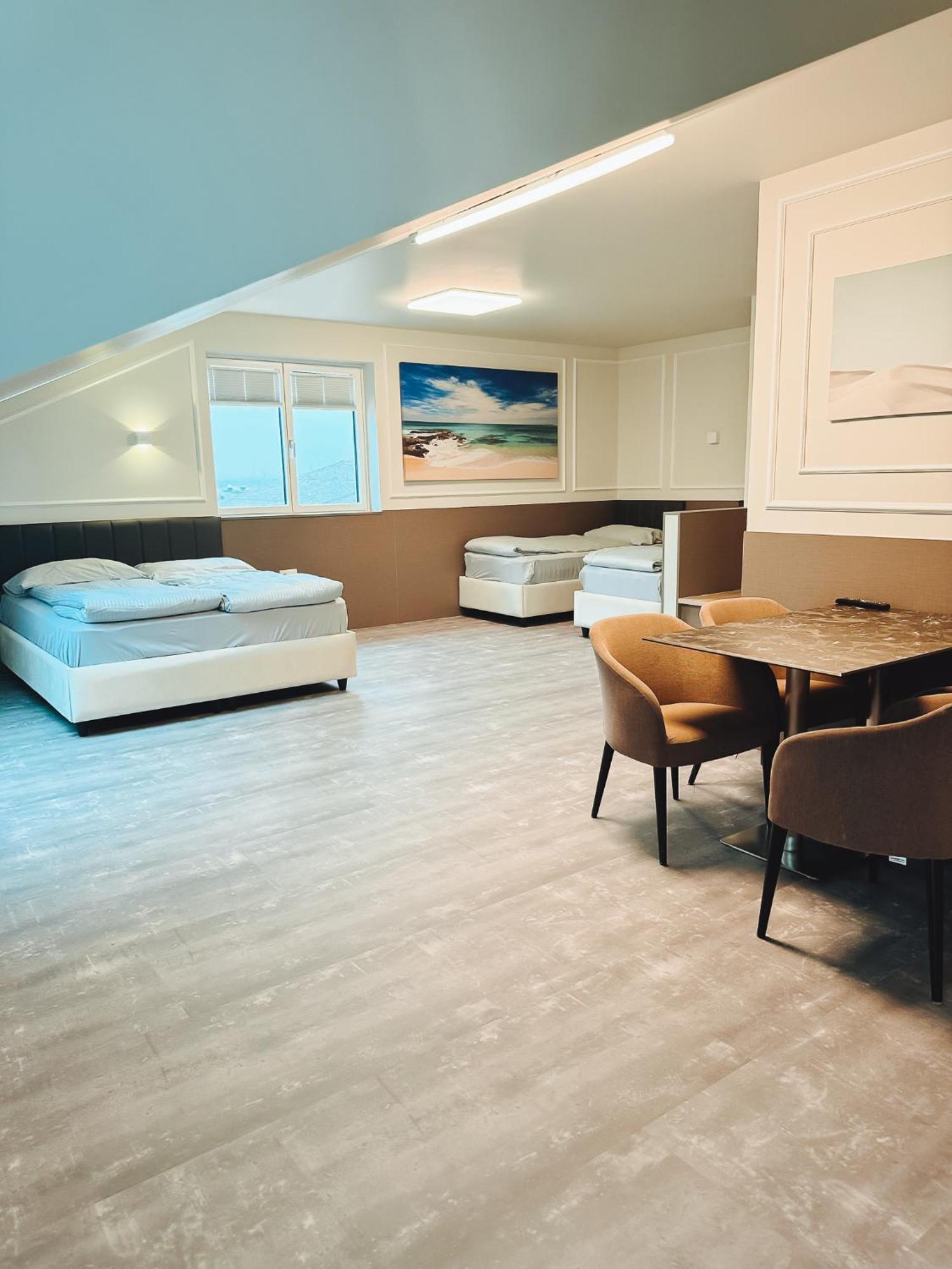 F Hotel 24H Check-In Hörsching Dış mekan fotoğraf